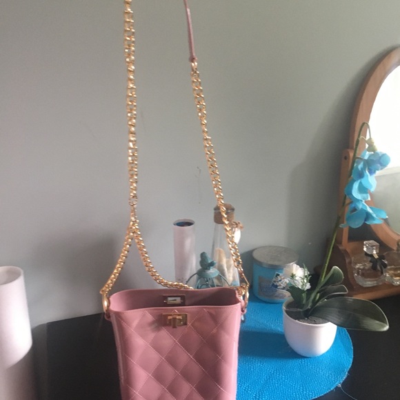 Brand new cute purse, without tag. Beautiful colour and texture. - Picture 3 of 4